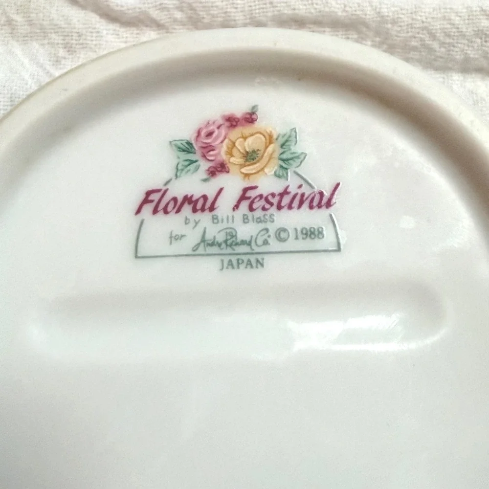 Vintage Soap Dish Chic Floral Cottagecore Festival Romance 1988 Bill Blass